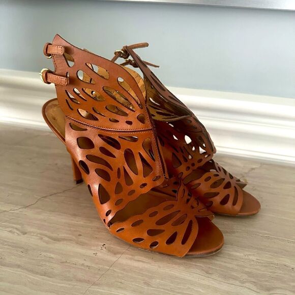 Nine West Full Force tan, leather heels. - Picture 1 of 6